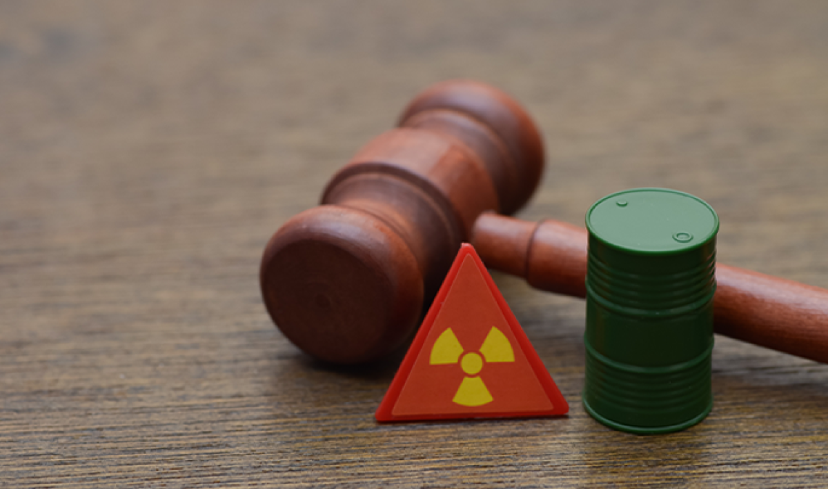 What are the legal risks under UK waste regulations_